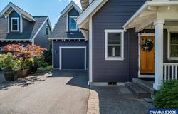 1007 Gwinn St E, Monmouth, OR 97361