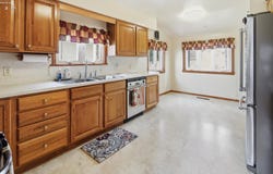 5920 Clover Lane, Walbridge, OH 43465