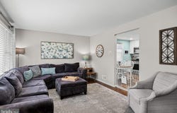 16 KERR Drive, HAMILTON, NJ 08610
