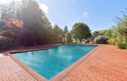 570 Hampton Rd, Southampton, NY 11968