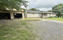468 E Court Street, Bardwell, KY 42023
