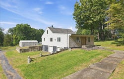 111 Old Independence Lane, East Stroudsburg, PA 18301