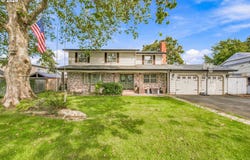 827 NANTUCKET Ave, Eugene, OR 97404