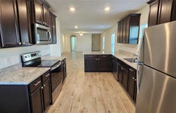 161 Allington Cir, Jarrell, TX 76537