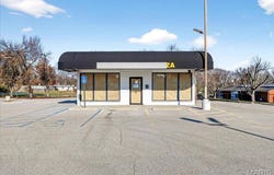 1285 N Highway 67 Street, Florissant, MO 63031
