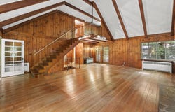 W349S4002 Waterville Rd, Dousman, WI 53118
