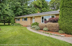 10629 N Royston Road, Grand Ledge, MI 48837