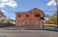 94 E BROWNING Road, BELLMAWR, NJ 08031