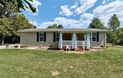54 Wisteria Ln, Troy, MO 63379