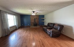 17722 Lawrence 1200, Aurora, MO 65605