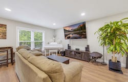 5538 Sandy Ln, Mount Pleasant, WI 53406