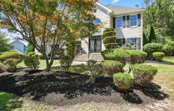 2 Verdi Road, Monroe, NJ 08831