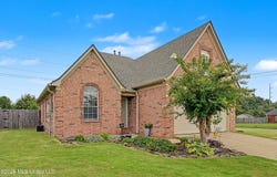 5981 Sheffield Drive, Southaven, MS 38671