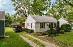 2003 E 22nd Street, Muncie, IN 47302