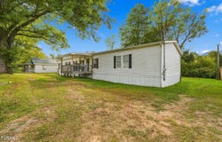 2712 E 4th Avenue, Big Stone Gap, VA 24219