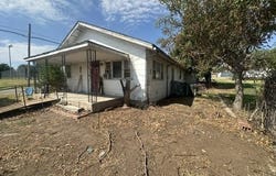 423 S Summer, Shattuck, OK 73858