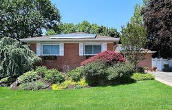 32 Randy Lane, Plainview, NY 11803