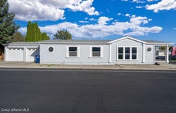 4975 W Cougar Cir, Coeur d'Alene, ID 83815