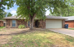 5502 Fountain Head Dr, Enid, OK 73703