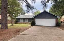 173 Thousand Oaks Circle, Jackson, MS 39212