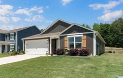 1755 DIXON CIRCLE, MOUNT OLIVE, AL 35117