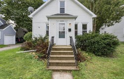 519 Maple St, Sturgeon Bay, WI 54235