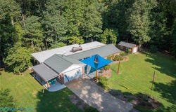 23 Oak Ridge Drive, Kilmarnock, VA 22482