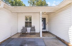 2402 Great Hill Road, Benton, AR 72015