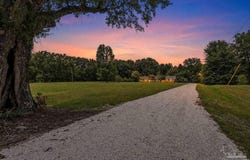 3401 Robinsonville Rd, Atmore, AL 36502