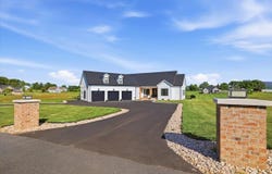 29 SUNDOWN DR, WAYNESBORO, VA 22980