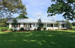 708 Mt Pleasant Road, Mount Olive, MS 39119