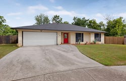 908 Hillside Court, Bedford, TX 76022