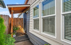 610 VAUGHAN Ln, Lebanon, OR 97355