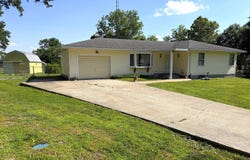 113 Melody Ln, Salisbury, MO 65281