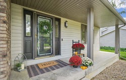 1003 Lakeview Drive, Cedar Falls, IA 50613