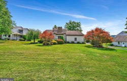 41 KENNEDY Drive, DRUMS, PA 18222