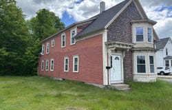 31 Glen Road, Gorham, NH 03581