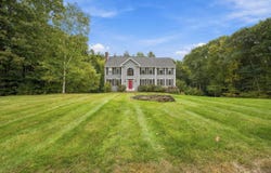 48 Bald Hill Road, Raymond, NH 03077