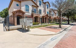 2106 Main Street, Lubbock, TX 79401