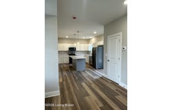 205 Tex Ave, Fairdale, KY 40118
