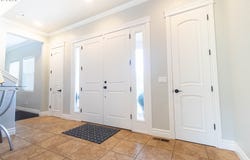130 RIDGE Dr, LaGrande, OR 97850