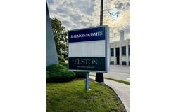402 2nd Avenue, Sterling, IL 61081