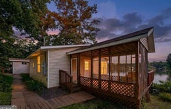 140 E Hamm Road, Jackson, GA 30233