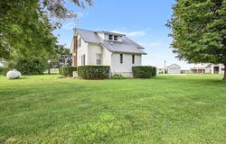 9898 E 1200 N Road, Chenoa, IL 61726