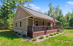 7766 E Bradshaw Road, Branch, MI 49402