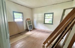 100 Lipscomb St, Gaffney, SC 29340