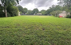 9538 Peninsula Drive, Dallas, TX 75218