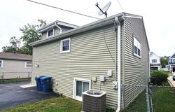 618 W Comstock Avenue, Elmhurst, IL 60126