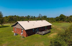 250 Bluegrass Rd, Springfield, AR 72157
