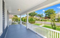 8 Burchell Boulevard, Bay Shore, NY 11706